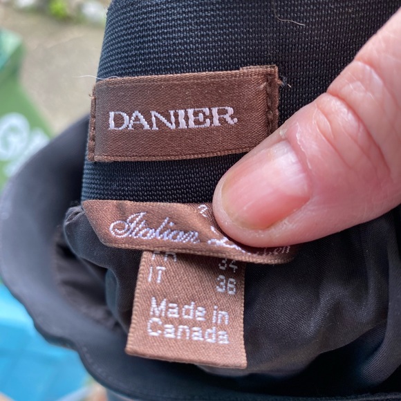 Danier Italian Leather Leggings Sz 2 - Picture 2 of 5